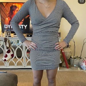 Striped bodycon v neck dress